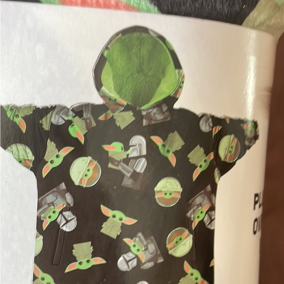 Brand new Star Wars blanket - Picture 2 of 4